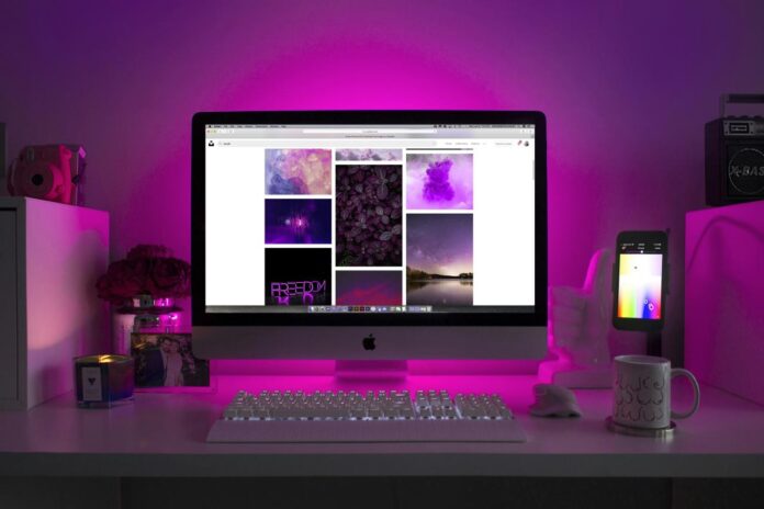 iMac yang diputar menjadi perak